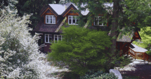 Linwood House: The Carriage House