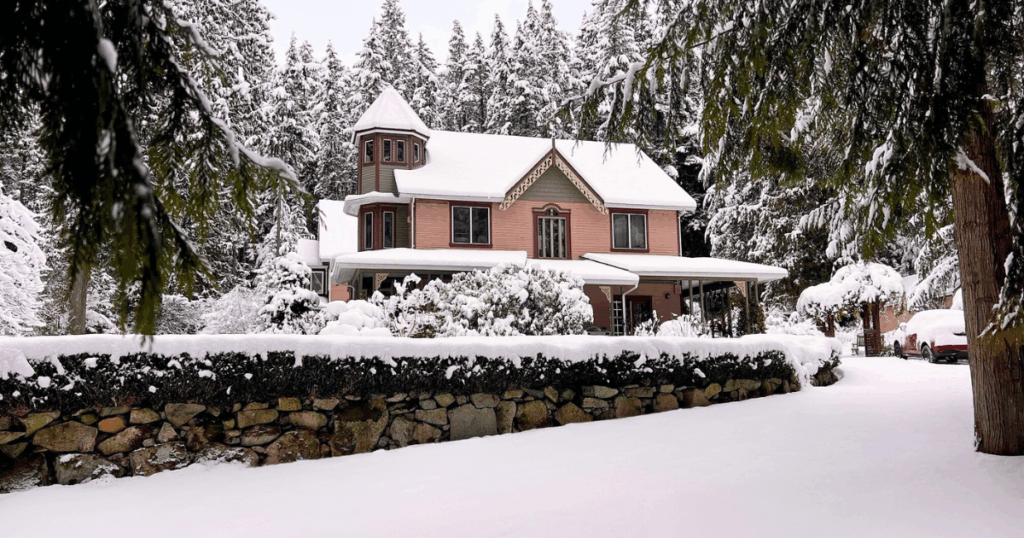 Linwood House grounds in the winter